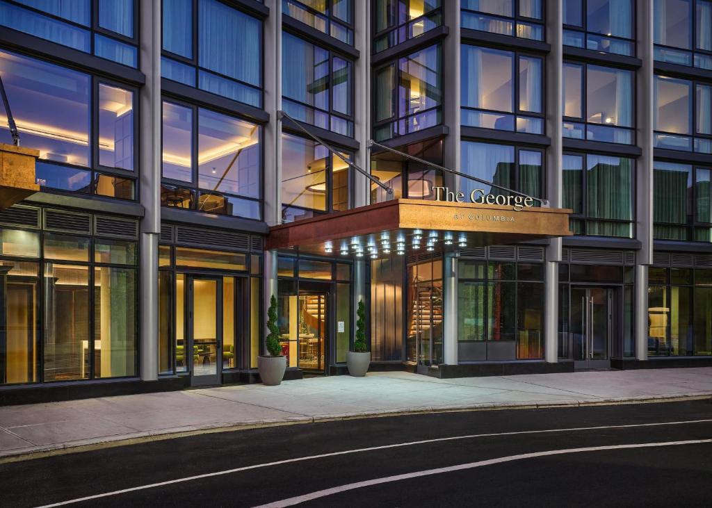 The George At Columbia Harlem, Tapestry Collection By Hilton