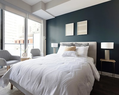 Entertainment District Suites & Towers Toronto