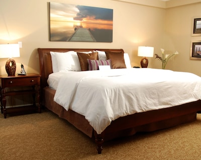 Rosellen Suites At Stanley Park