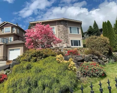 Mountain Retrea Entire Garden House Near Hwy/ Fishing/ Cultus Lake / Coliseum