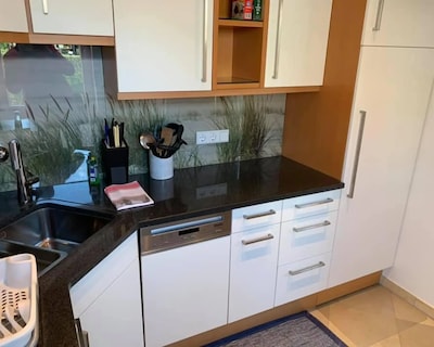 Die Großzügige Ferienwohnung Oie Befindet Sich In Sehr Zentraler Lage Im Innenst