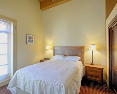 Swans Brewery Pub & Hotel