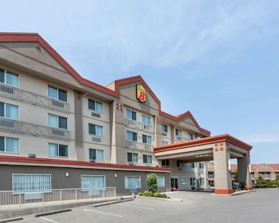 Super 8 by Wyndham Abbotsford BC