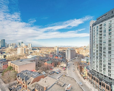 RS Suites – Eaton Centre