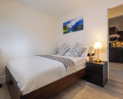 Clean And Cozy Vancouver Getaway