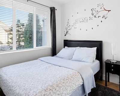 2br Family Suite W/ Ev Charger & Picnic Area