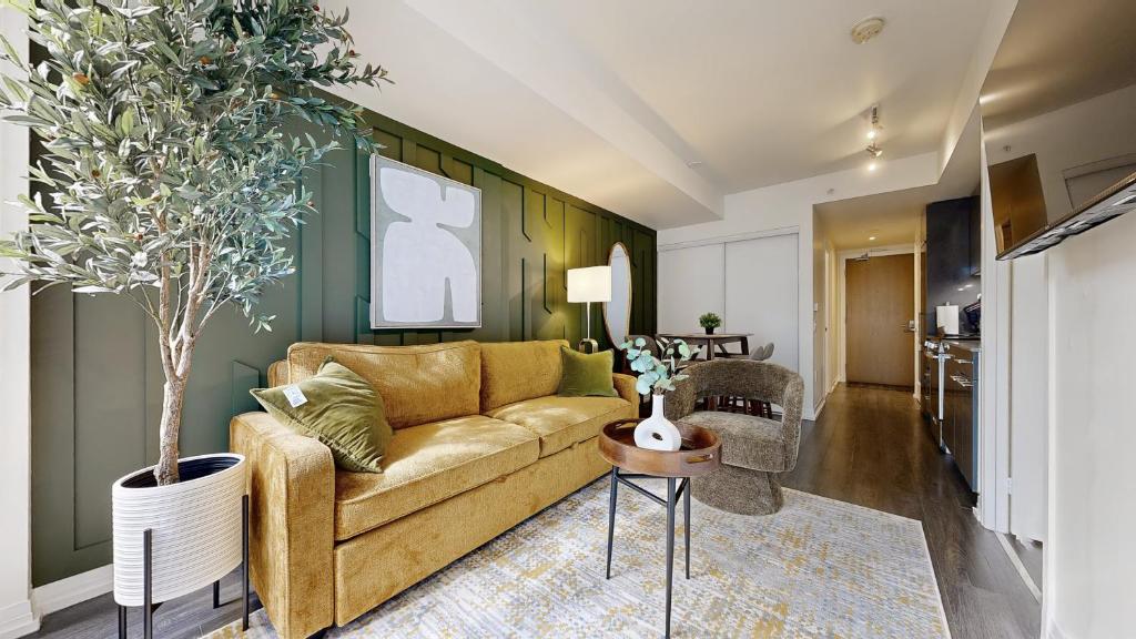 Cozy 1BR Condo in Core Toronto