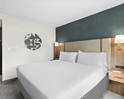 Holiday Inn Manhattan 6th Ave – Chelsea By Ihg