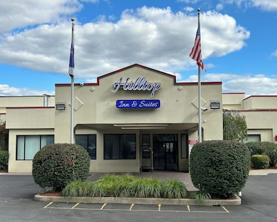 Hilltop Inn & Suites