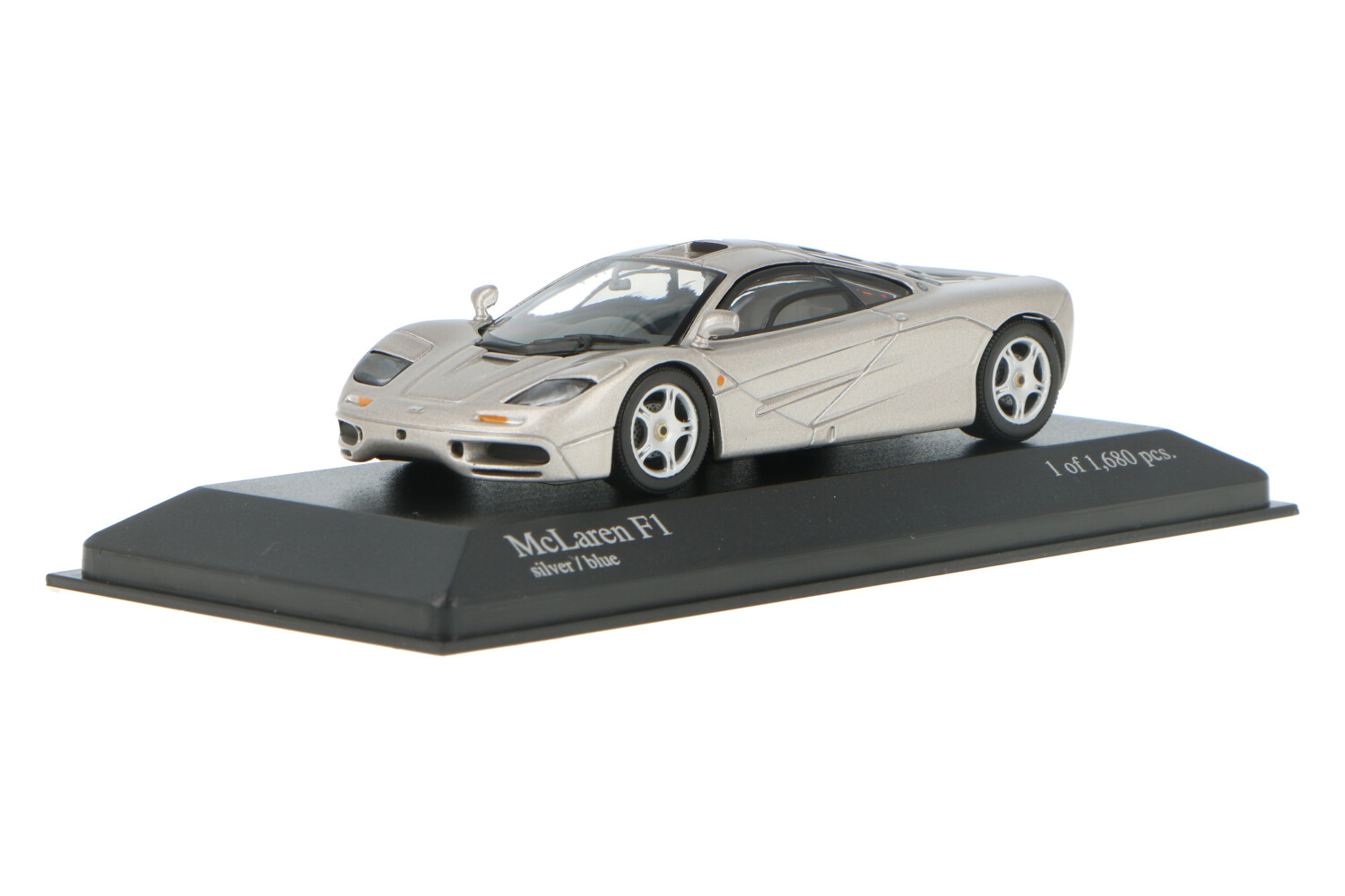 McLaren F1 Roadcar – Modelauto schaal 1:43