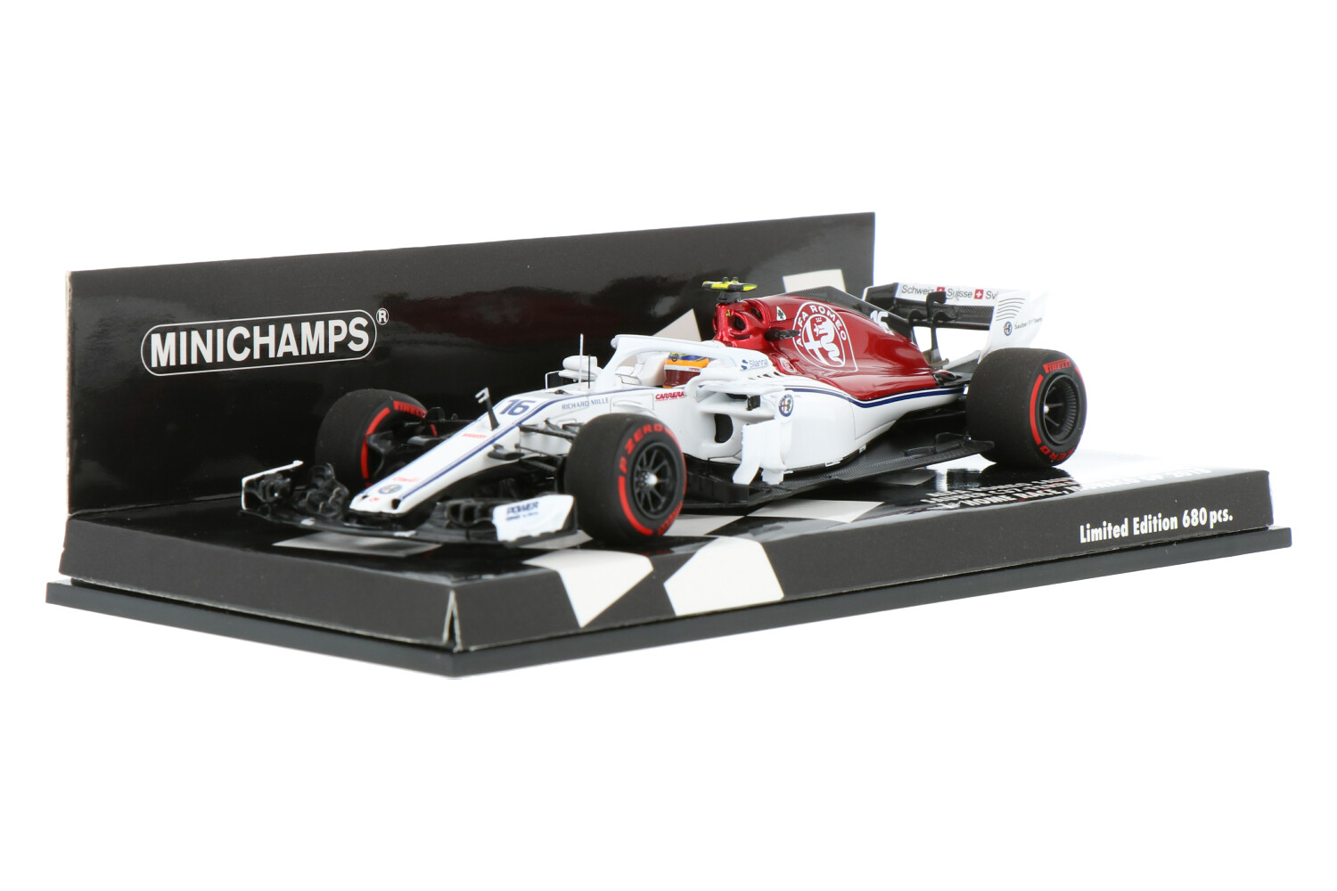 Sauber F1 Team C37 Ferrari  – Modelauto schaal 1:43