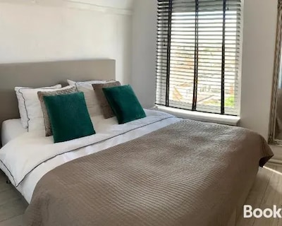 Grand Central Apartment