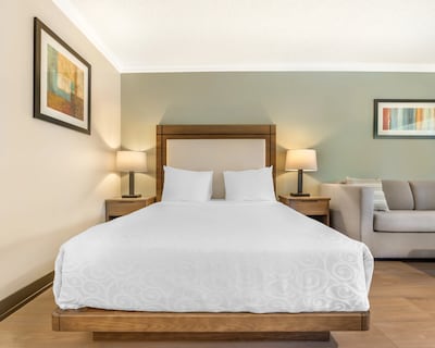 Best Western Plus Burnaby Hotel