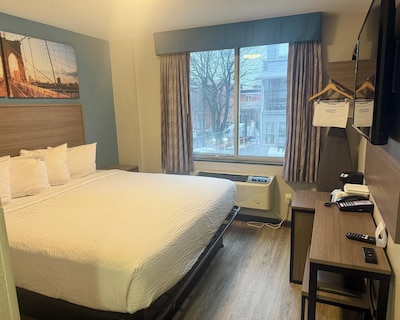 Days Inn by Wyndham Brooklyn Borough Park