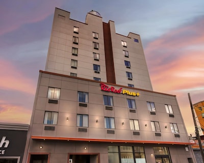 Red Roof PLUS+ Jamaica NY – JFK Airport