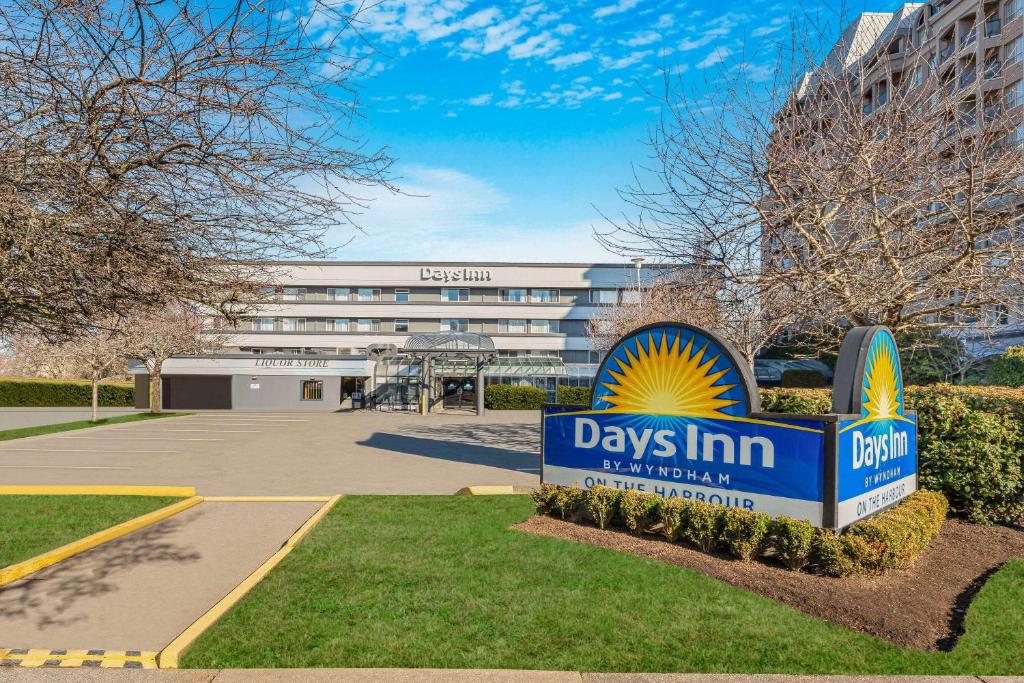 Days Inn by Wyndham Victoria On The Harbour