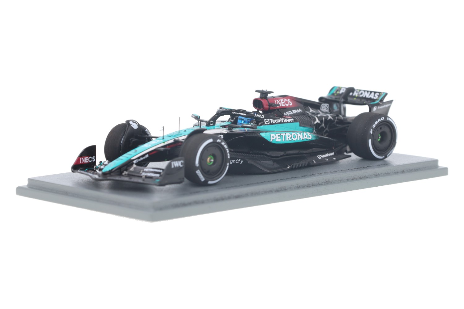 Mercedes-AMG F1 W15 E Performance – Modelauto schaal 1:43