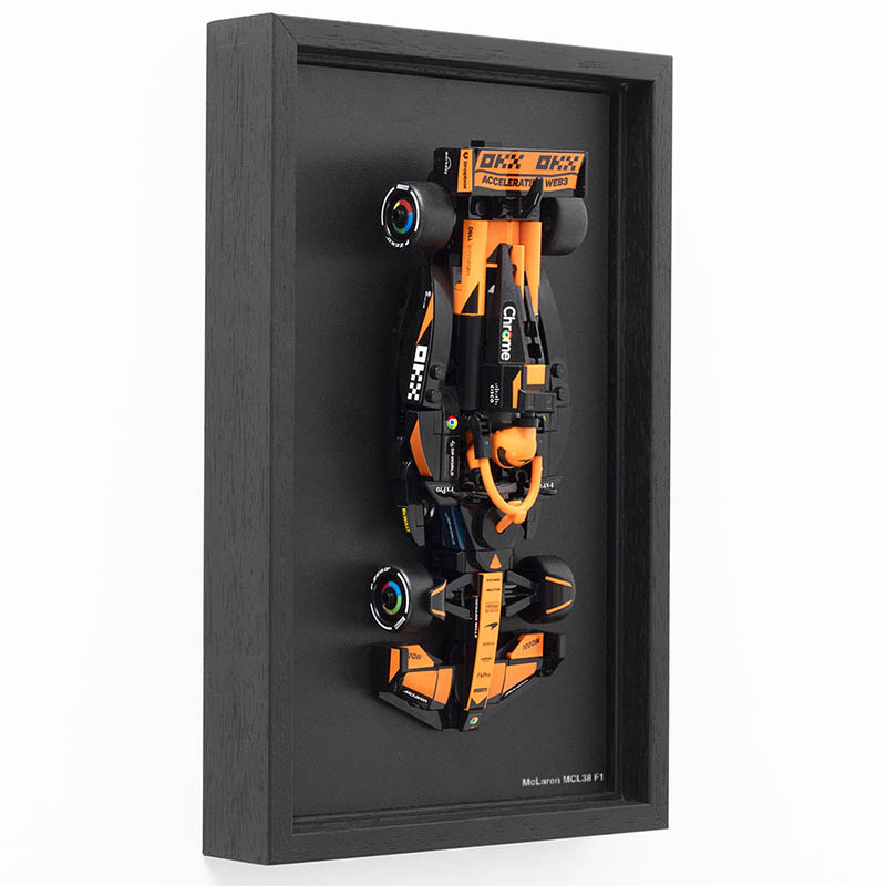 Brickframe – 77251 – McLaren F1® Team MCL38 racewagen – LEGO Speed Champions