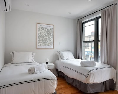 Renovated Luxury Three Bedroom Greenpoint Condo!