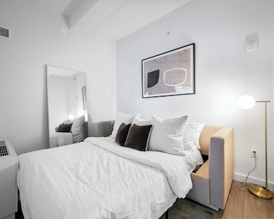 Executive King Studio With Sofa Bed