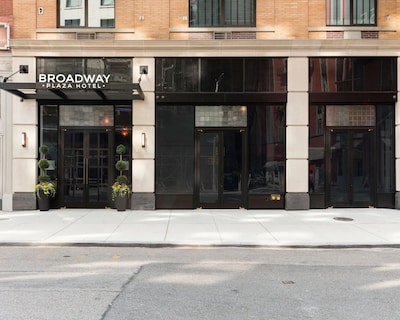Broadway Plaza Hotel