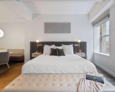 Grand King Studio Apartment