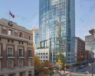 Auberge Vancouver Hotel