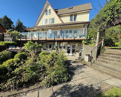 Luxurious New Suite Set In An English Country Garden By The Sea.