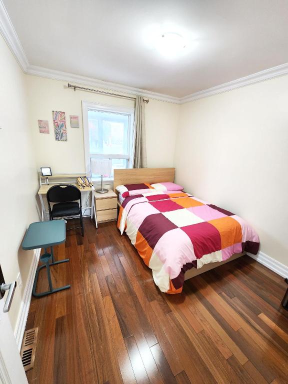 Toronto Uptown 1 – Bus to Downtown