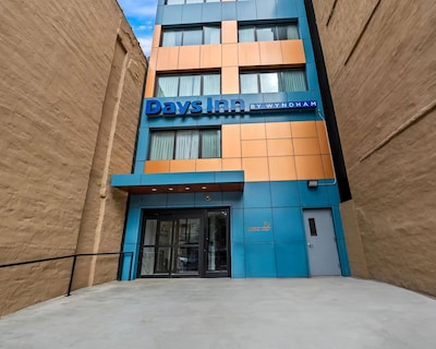 Days Inn by Wyndham New York Chinatown