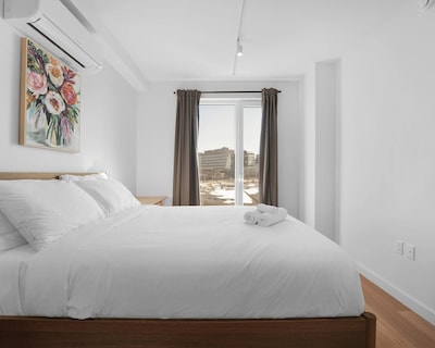 Chic Brooklyn Stay Steps to G Train