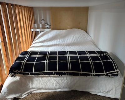 Unique Loft Space Close To Town Skiing Biking And Hiking