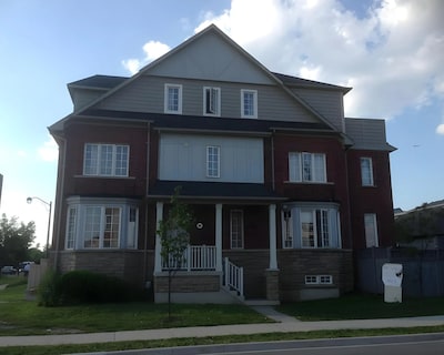 Toronto North Travellers Home