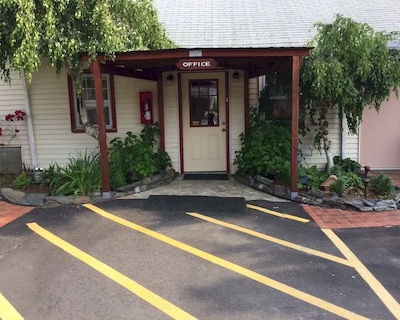 Bay Watch Hotel and Marina