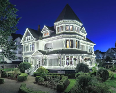 Pendray Inn and Tea House