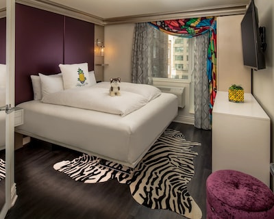 Staypineapple An Artful Hotel Midtown New York
