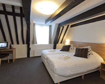 Ambassador City Centre Hotel