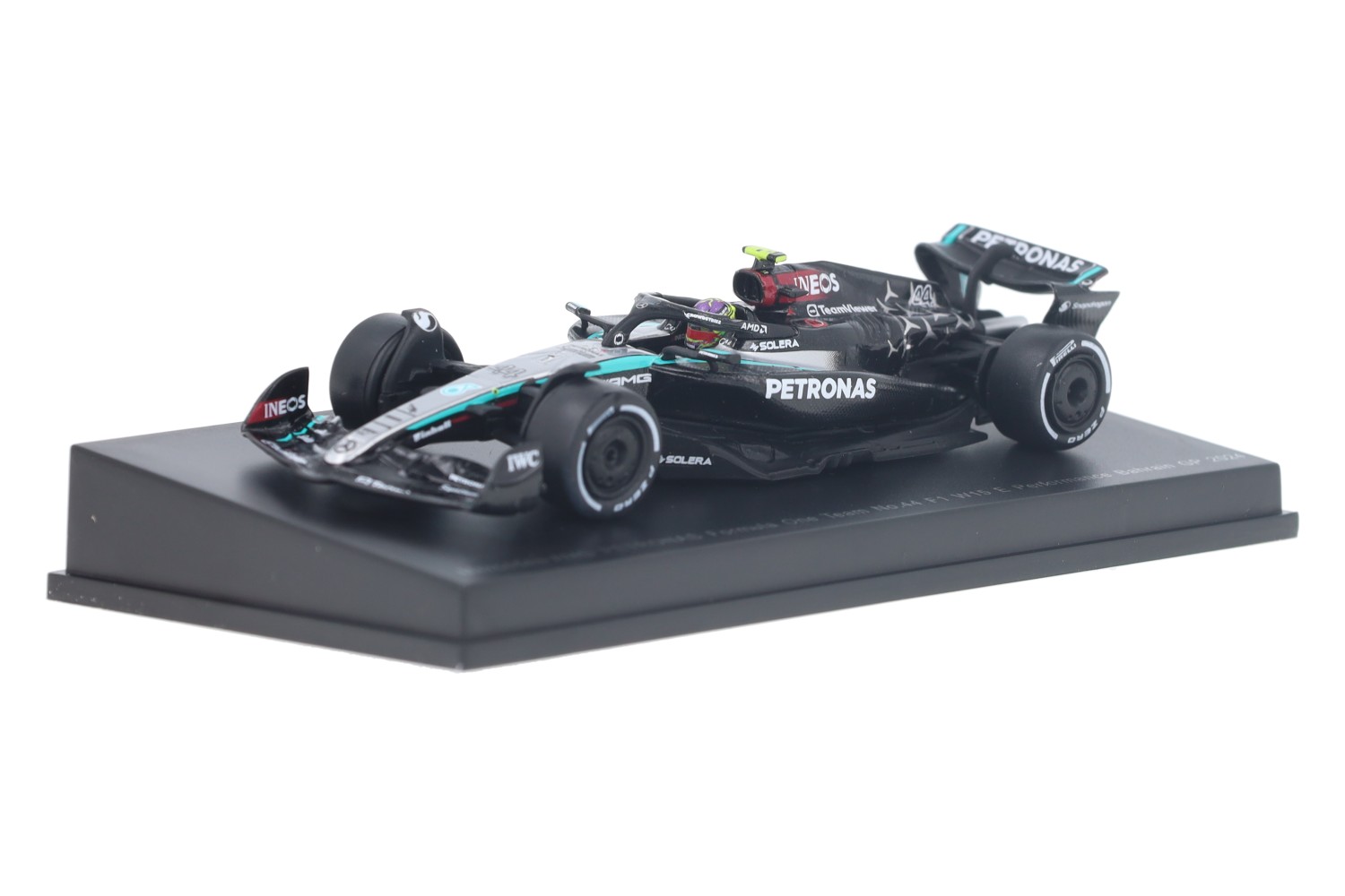 Mercedes-AMG F1 W15 E Performance – Modelauto schaal 1:64
