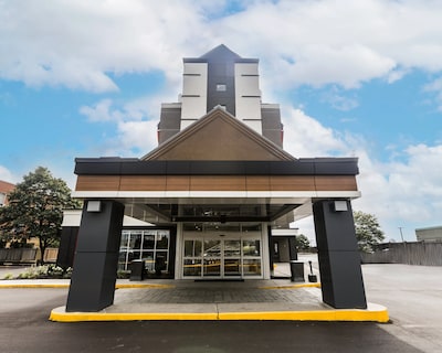 Holiday Inn Express Toronto-north York By Ihg