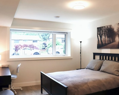 Centrally Located Modern Suite