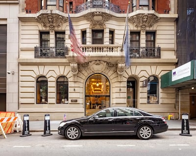 Affordable Hotel Room With 2 Bedrooms & Midtown Nyc