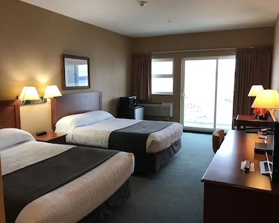 Beach Gardens Resort and Marina