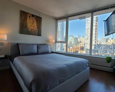 Charming Abode Downtown Vancouver