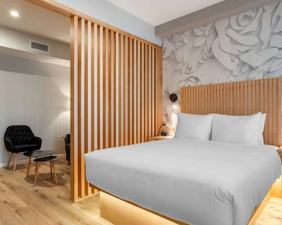 Best Western Plus Soho Hotel