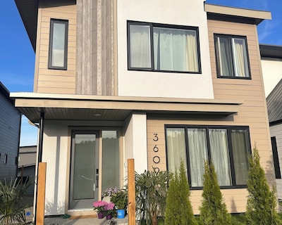 Victorias Oceanside Family Retreat 2br New Nbsmt 15 Walking Min To The Beach