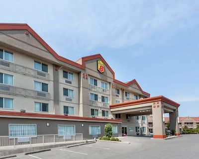 Super 8 by Wyndham Abbotsford BC