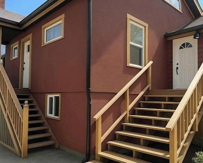 Quaint Attic Suite with Heated Pool Year-Round