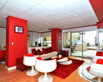 Yonge Suites Furnished Apartments