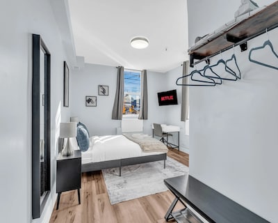 GUESTIC at Queen West