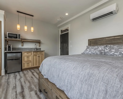 The Lodge on Harrison Lake